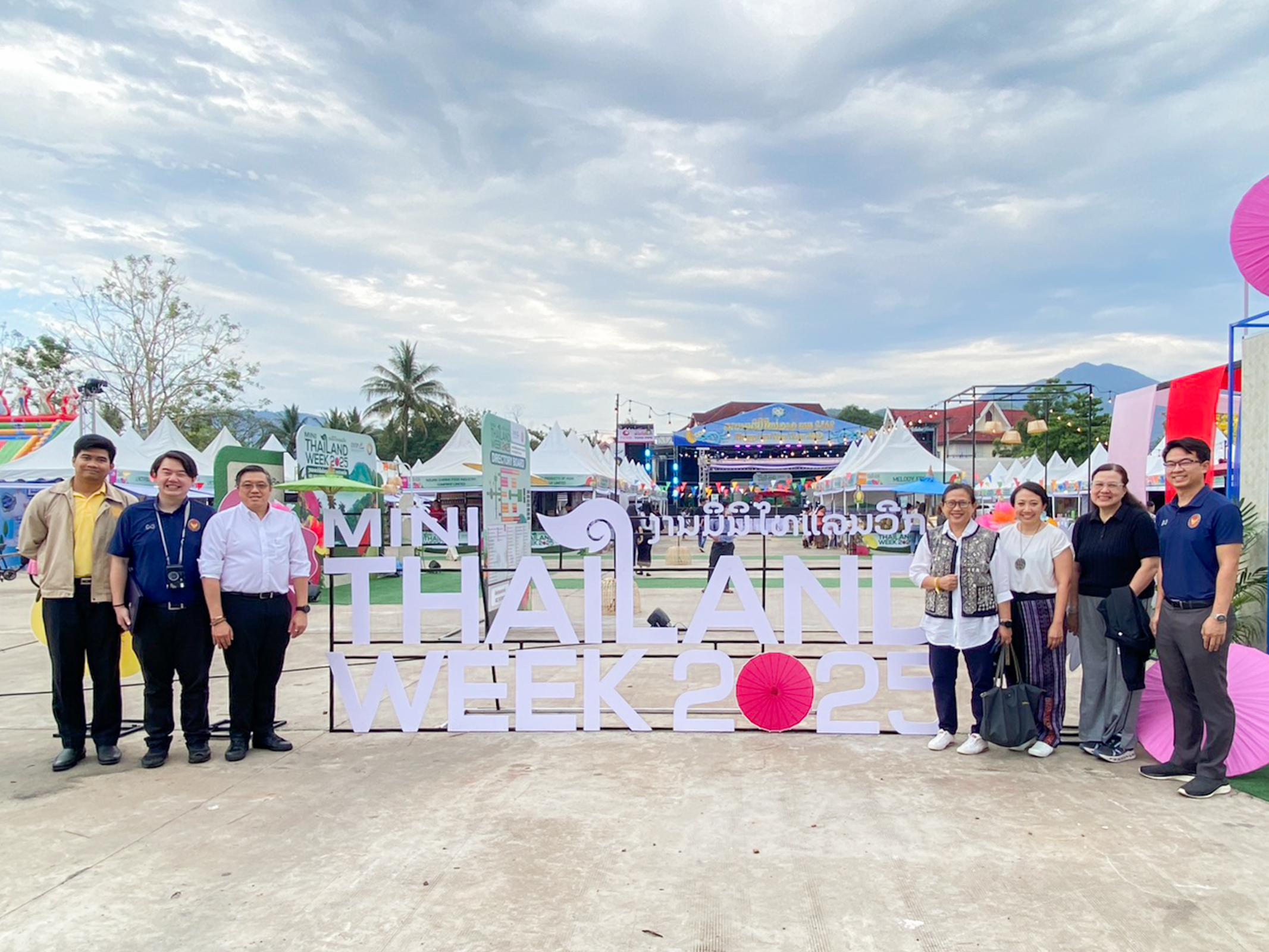 EXIM Thailand Meets with Team Thailand and Entrepreneurs  at Mini Thailand Week 2025 in Lao PDR