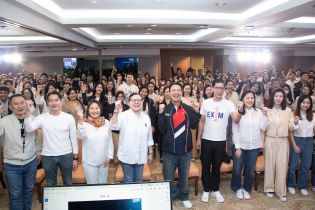 EXIM Thailand Upholds a Policy to Promote Human Rights and Care for Stakeholders at All Levels, Driving Organizational and National Sustainable Development in Town Hall Meeting