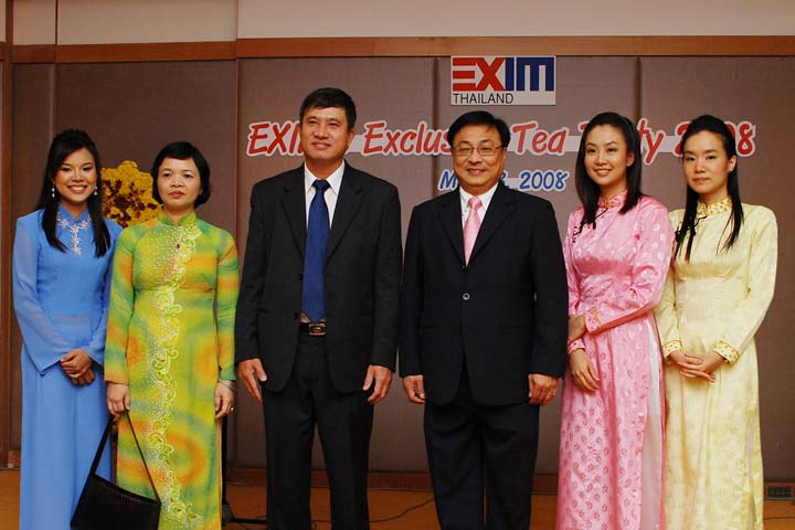 EXIM BANK จัดงานเลี้ยงน้ำชาขอบคุณลูกค้า