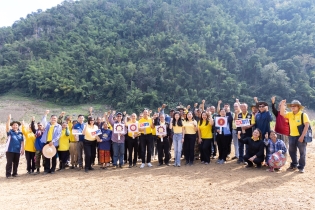 EXIM BANK เดินหน้าจับมือพันธมิตรลงพื้นที่แก้ภัยแล้งพร้อมแก้หนี้ครัวเรือนในชุมชน เพิ่มมูลค่าสินค้าชุมชน สร้างรายได้ยั่งยืนในชุมชนห้วยน้ำเพี้ย จ.น่าน