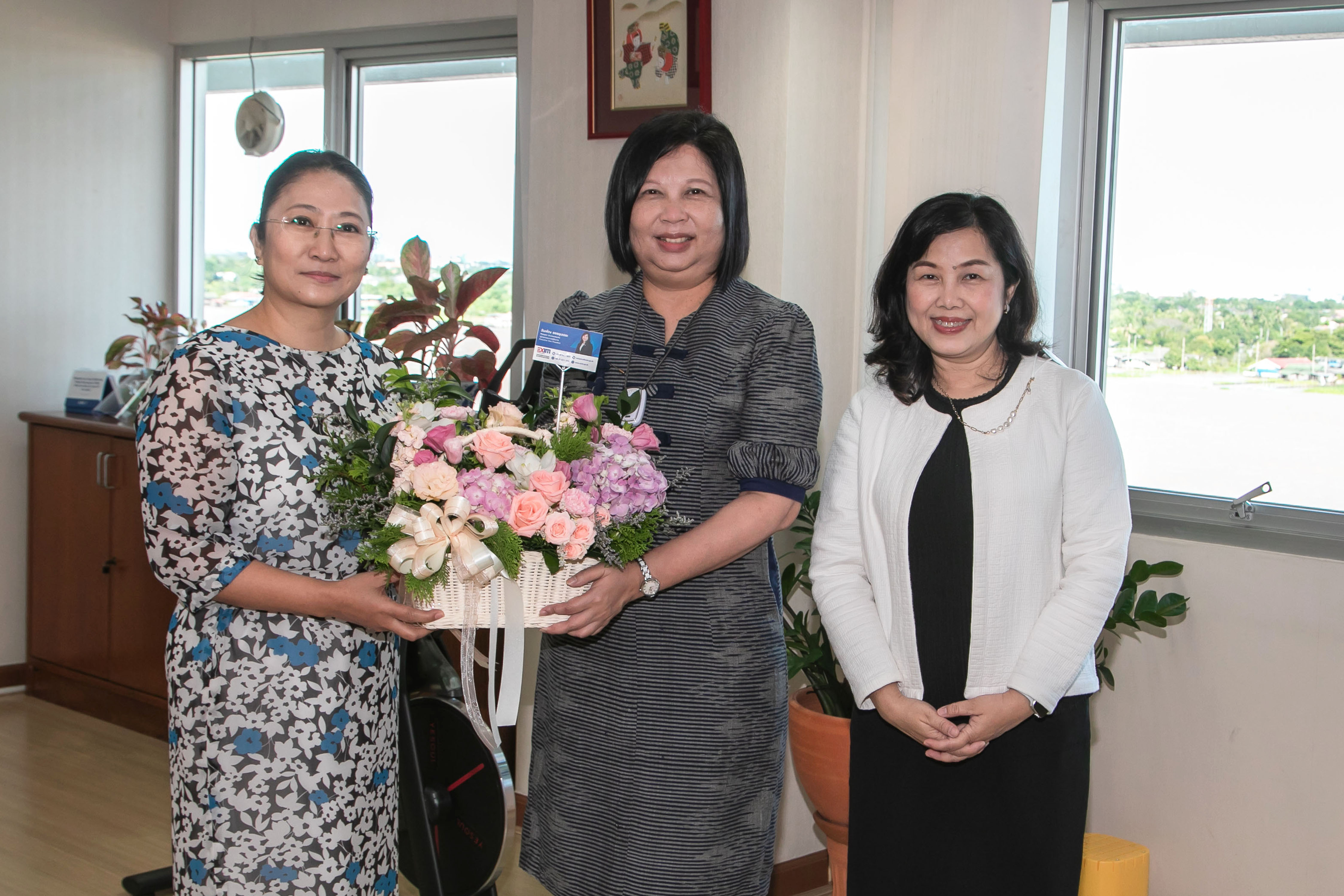 EXIM Thailand Congratulates New Deputy Permanent Secretary  of Ministry of Commerce