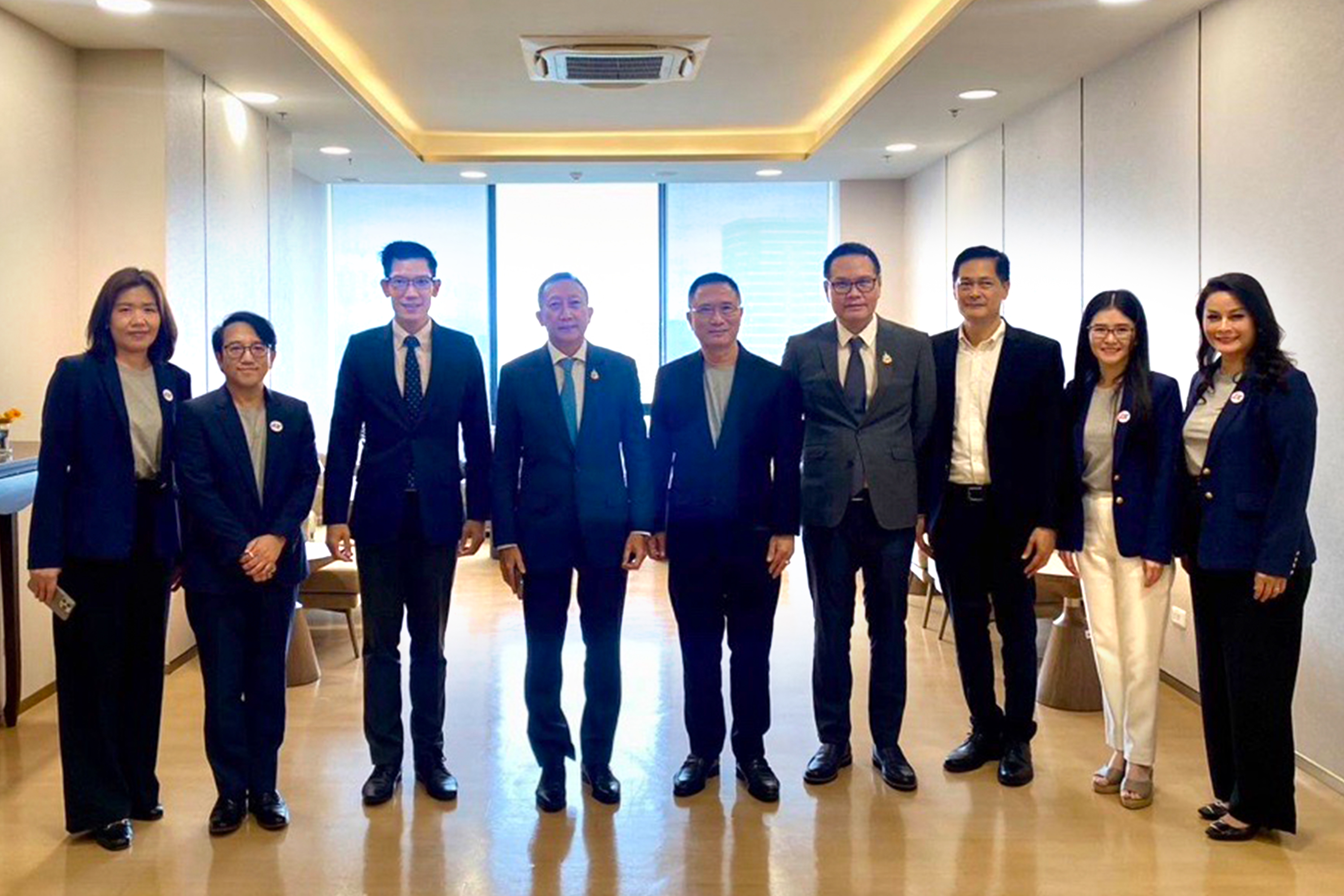 EXIM BANK เข้าพบรัฐมนตรีช่วยว่าการกระทรวงการคลัง รับมอบนโยบายรัฐบาล
