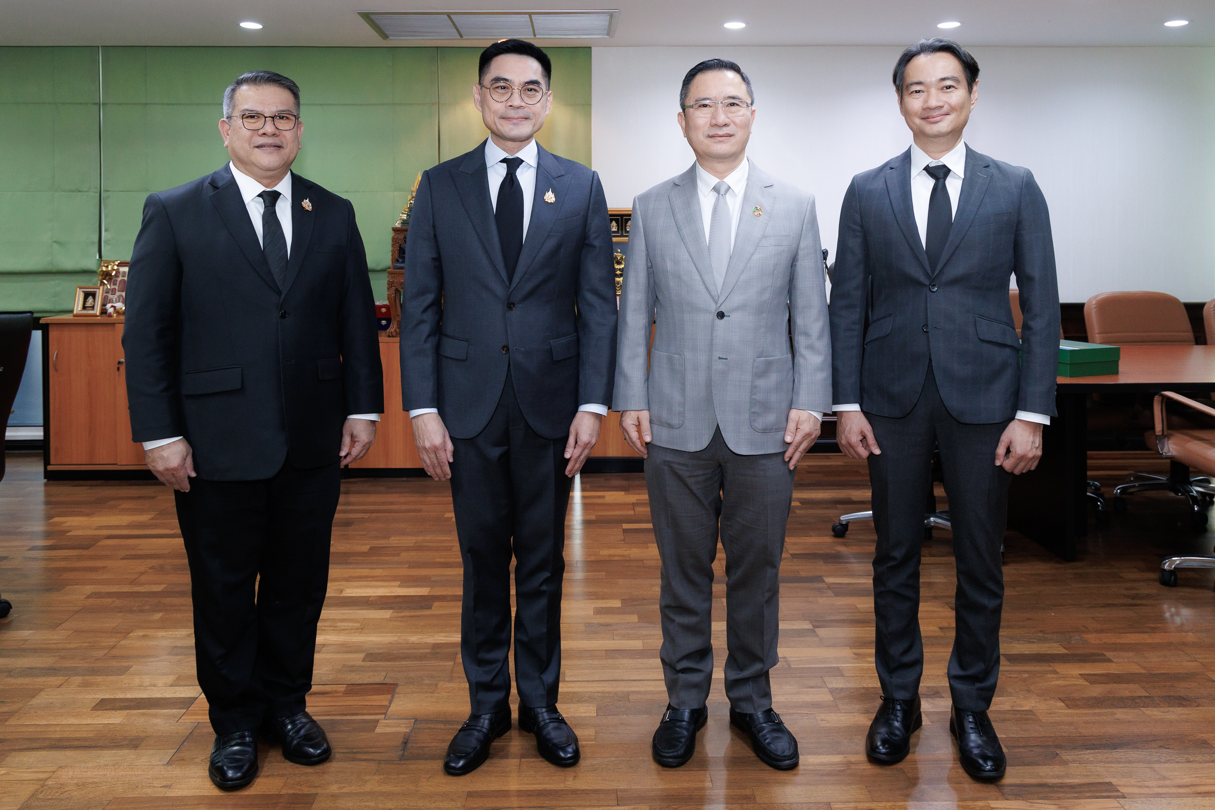 EXIM BANK สวัสดีปีใหม่ 2569 กรมการเปลี่ยนแปลงสภาพภูมิอากาศและสิ่งแวดล้อม