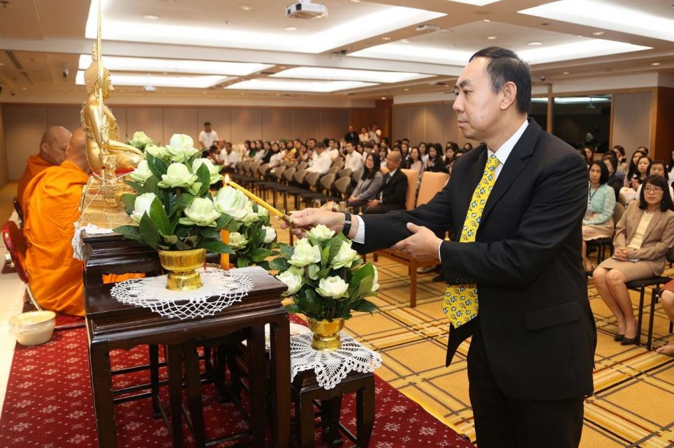 EXIM BANK จัดพิธีทำบุญตักบาตร โอกาสเปิดดำเนินการครบรอบ 25 ปี