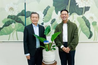 EXIM BANK สวัสดีปีใหม่ 2568 บริษัท มีเดีย แอสโซซิเอตเต็ด จำกัด