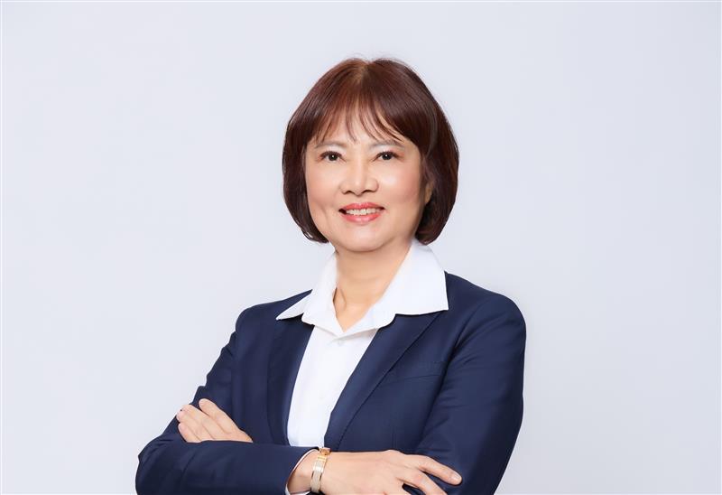 Miss Suksiri  Apinyanuwat