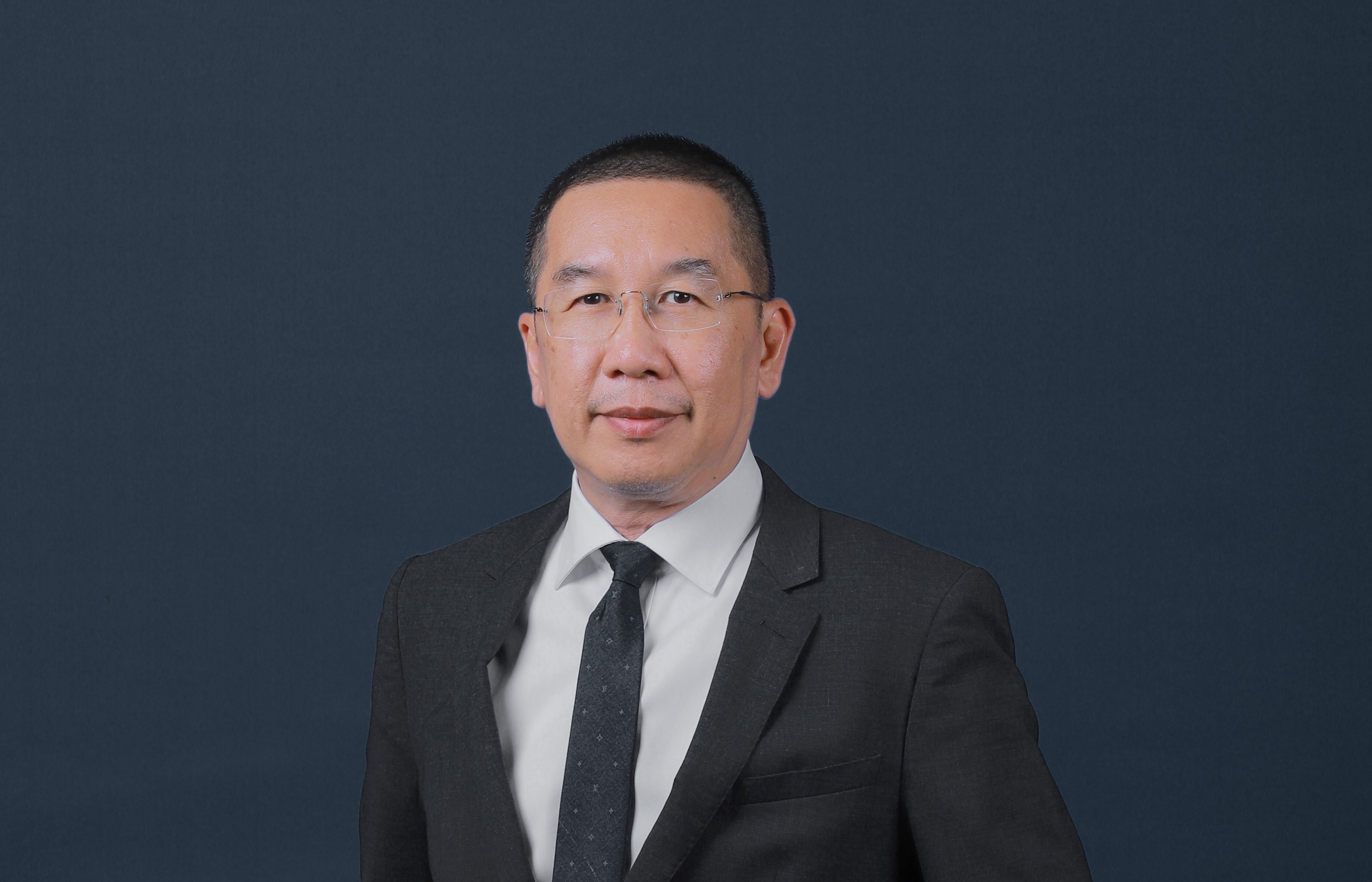 Mr. Peeraphan  Korthong