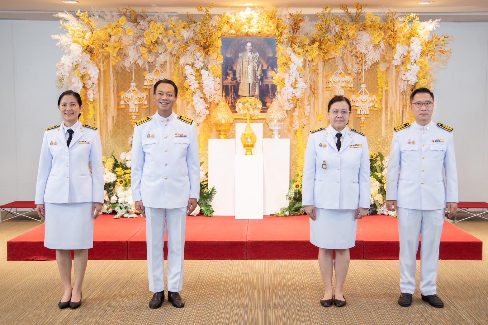 EXIM Thailand Joins Merit Making Ceremony for His Majesty the Late King Bhumibhol Adulyadej