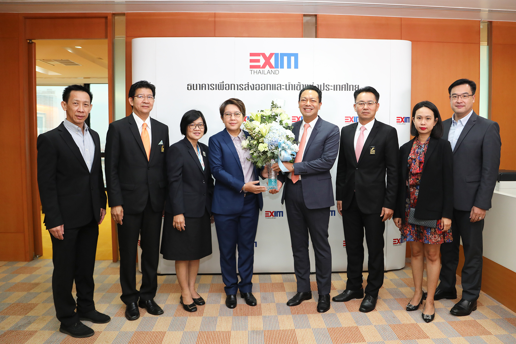 ดร.รักษ์ วรกิจโภคาทร เข้ารับตำแหน่งกรรมการผู้จัดการ EXIM BANK