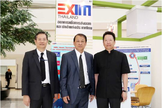 EXIM Thailand Opens Booth at the “Dynamism of Thai Economy in the ASEAN Community” Event