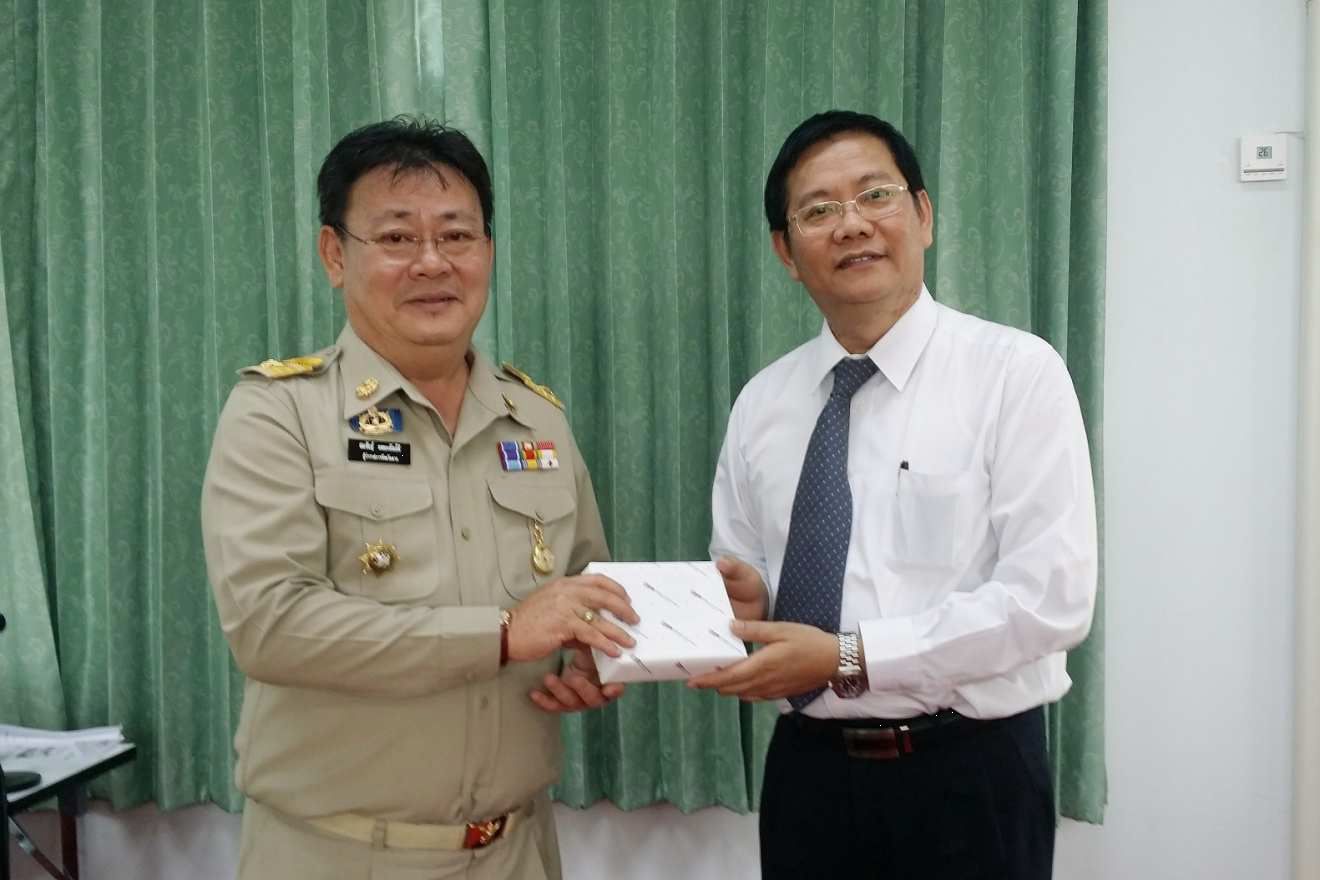 EXIM Thailand Visits Tak Governor