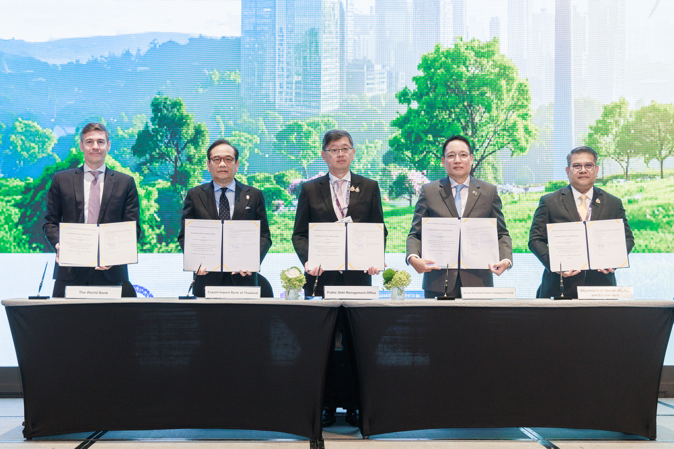 EXIM BANK จับมือหน่วยงานพันธมิตร ยกระดับตลาดซื้อขายคาร์บอนเครดิตของไทยให้แข่งขันได้อย่างยั่งยืนในระดับโลก