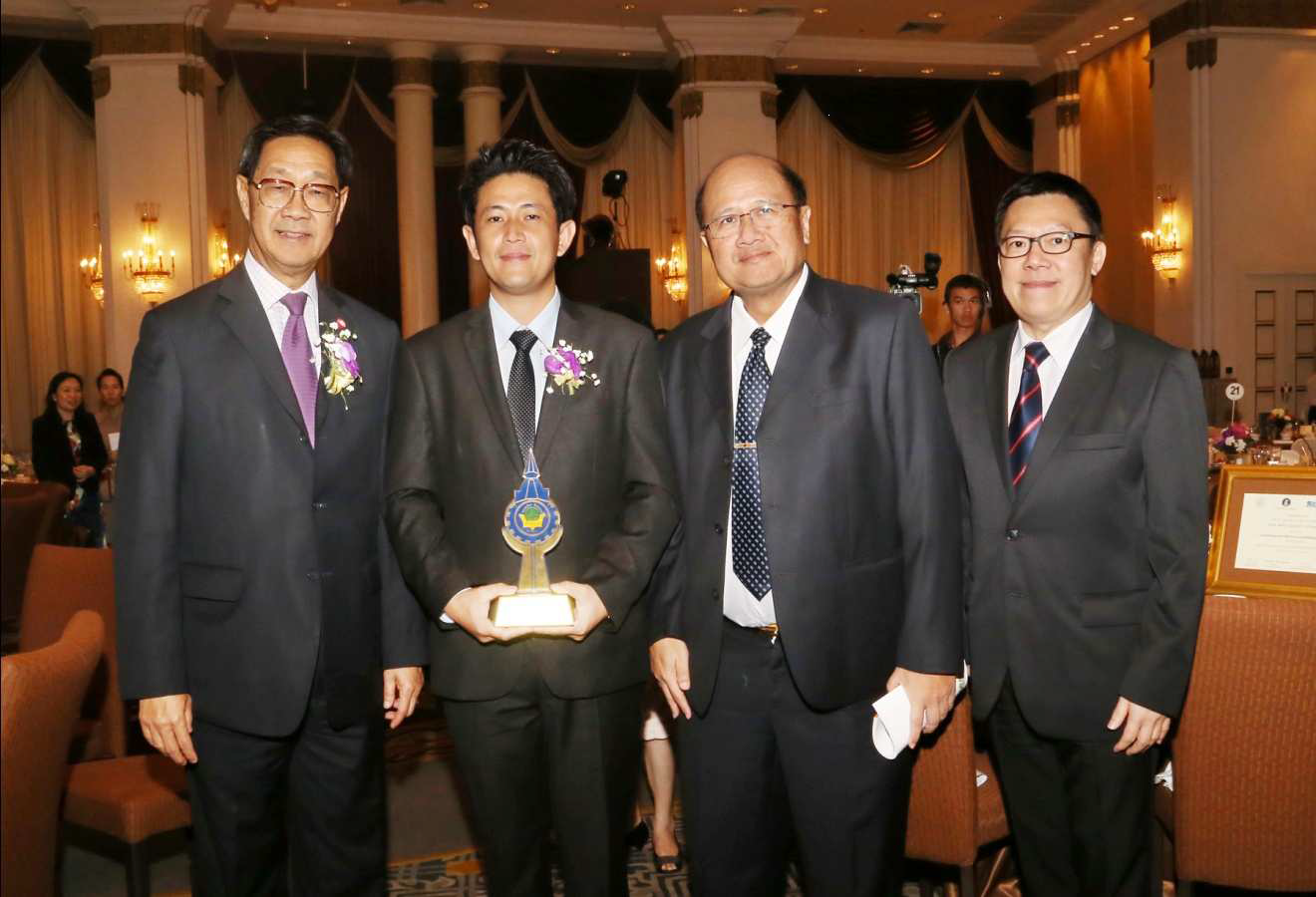 EXIM Thailand Congratulates CPM Engineering Center Co., Ltd. on Winning 2015 SMEs Corporate Governance Award