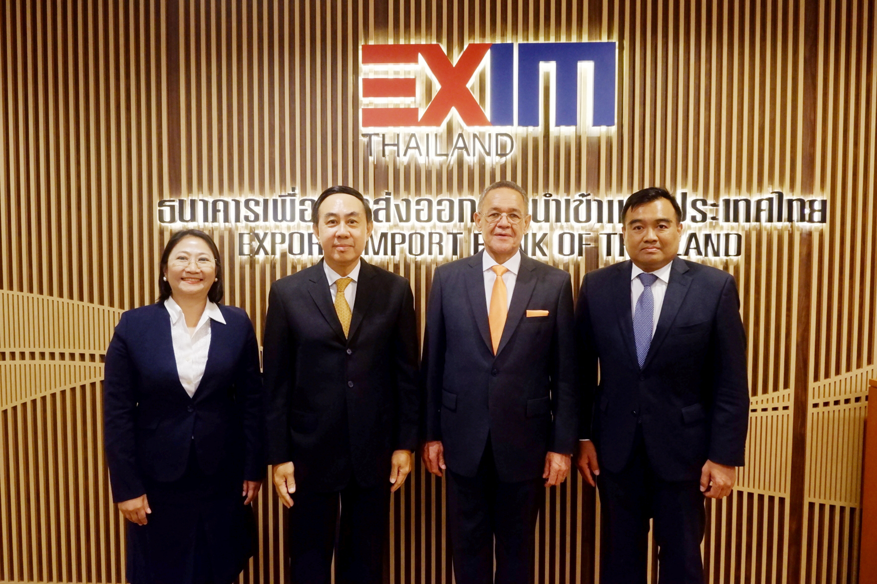 EXIM Thailand and the South African Ambassador to Thailand Meet to Discuss  Support for Thai-African Trade and Investment