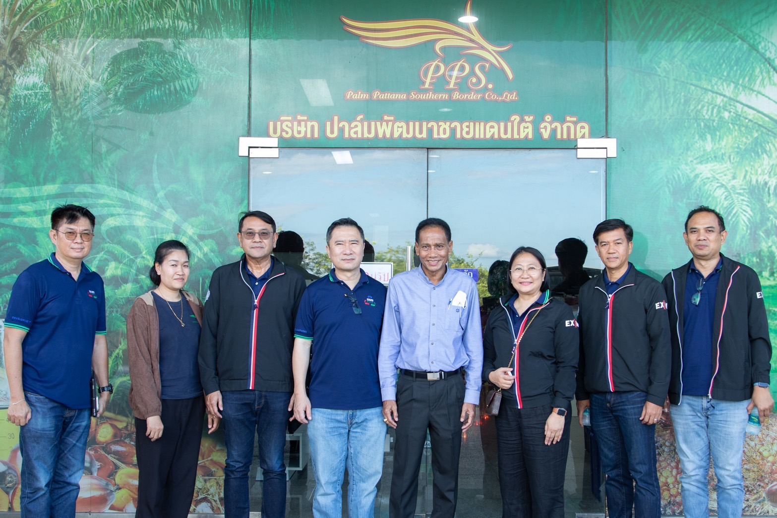 EXIM Thailand Visits Flood-affected Clients in Pattani Province