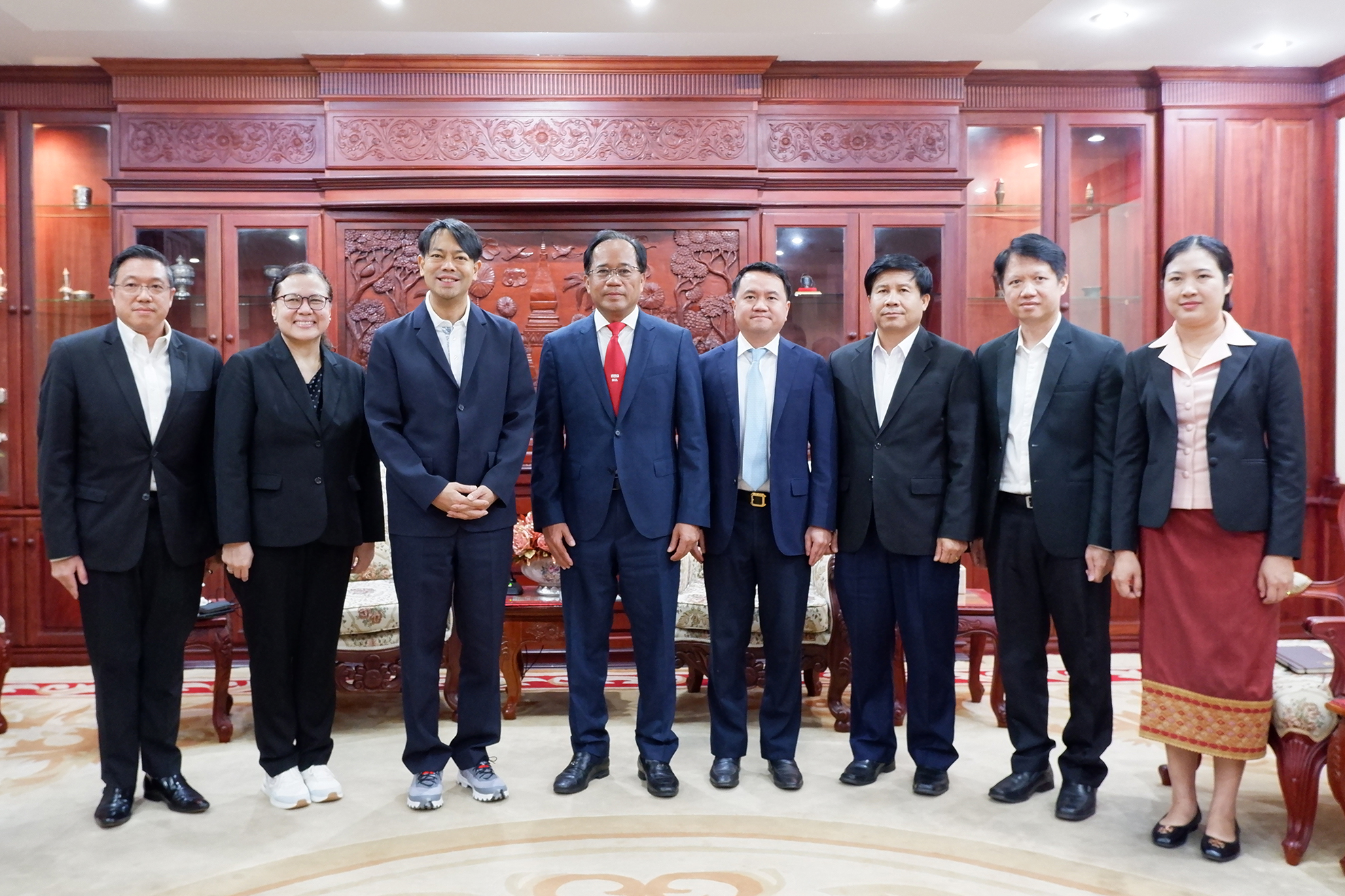 EXIM BANK หารือผู้ว่าการธนาคารแห่ง สปป.ลาว ส่งเสริมการค้าการลงทุนไทย-สปป.ลาว