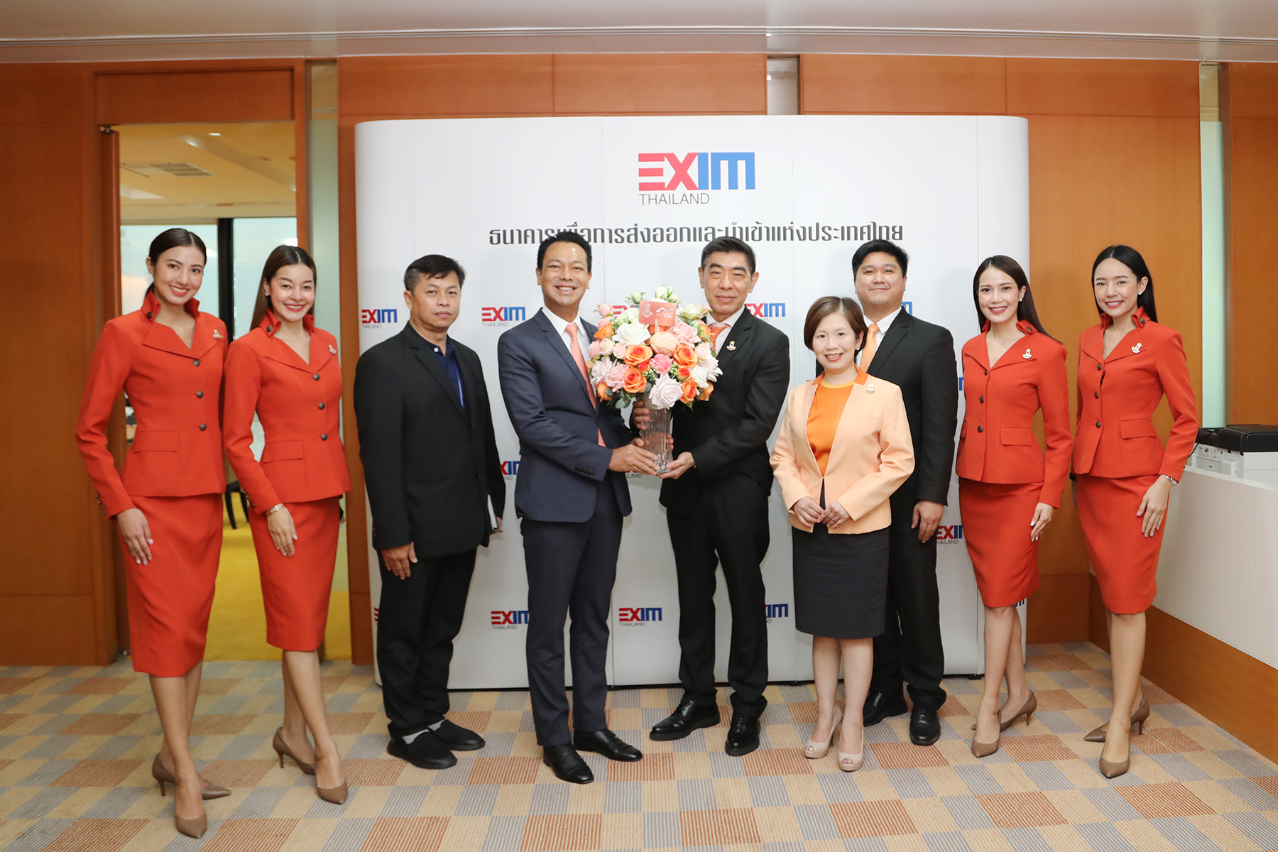 EXIM_กรรมการผจดการ_3.jpg