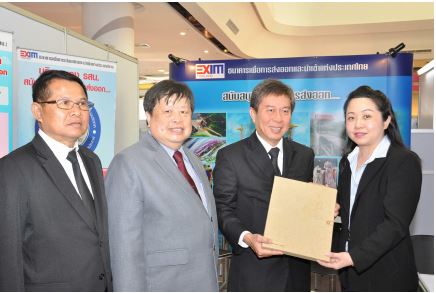 EXIM Thailand Opens Booth at Thailand Smart Money in Ubon Ratchathani