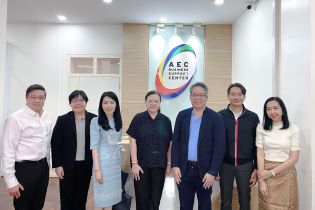 EXIM Thailand Meets with Lao PDR Government Agencies  to Promote Trade, Investment and Sustainable Development