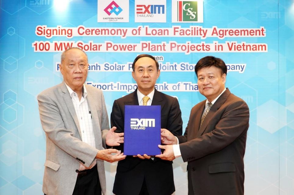 EXIM BANK สนับสนุนกลุ่มบริษัท อีสเทอร์นพาวเวอร์ กรุ๊ป และกลุ่มบริษัท คอมมิวนิเคชั่น แอนด์ ซิสเต็มส์ โซลูชั่น สร้างโรงไฟฟ้าพลังงานแสงอาทิตย์ 100 เมกะวัตต์ในเวียดนาม
