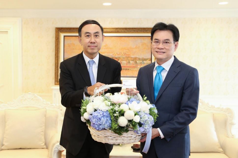 EXIM BANK ร่วมยินดีรองนายกรัฐมนตรีและรัฐมนตรีว่าการกระทรวงพาณิชย์