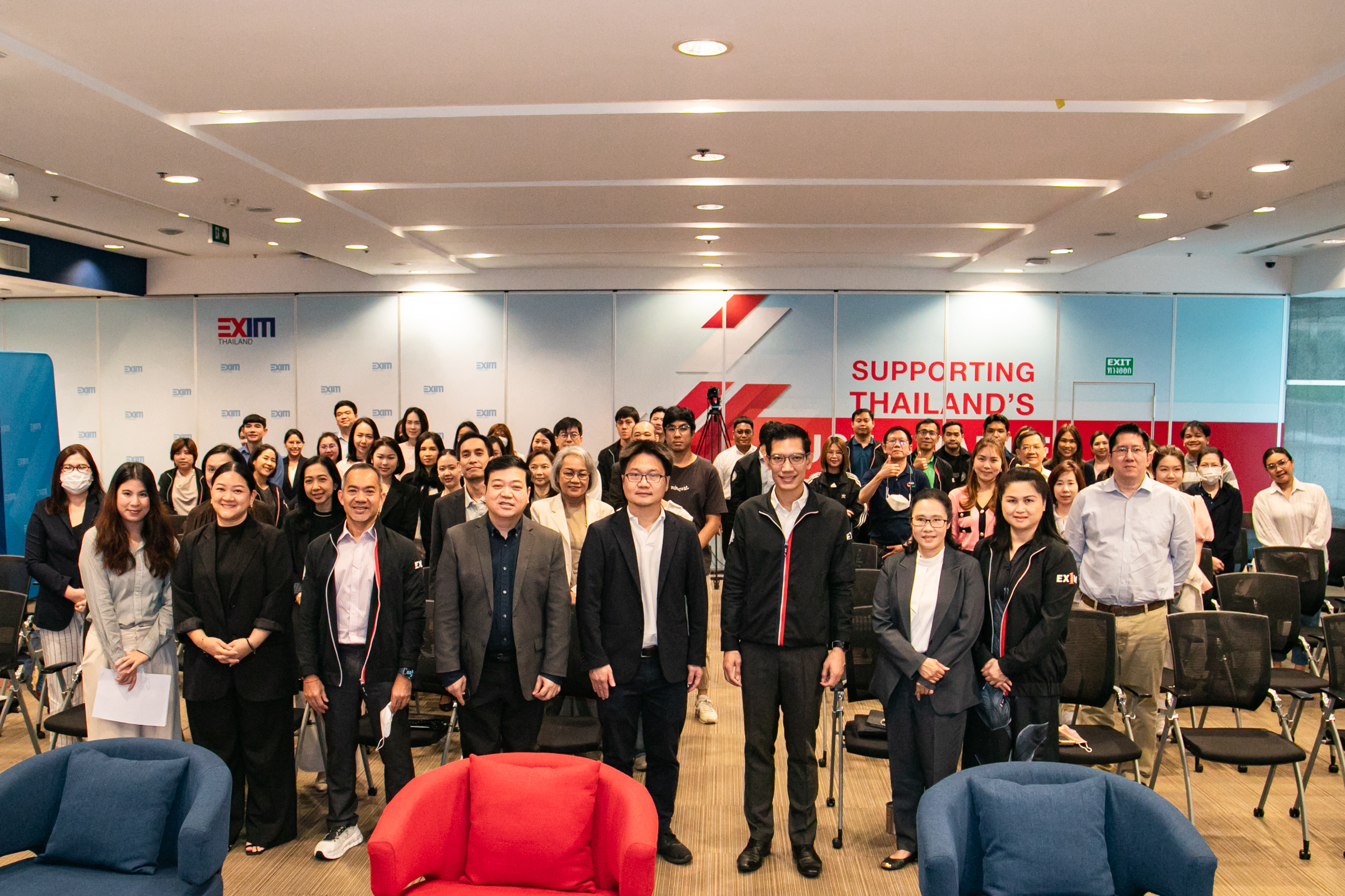 EXIM Thailand Organizes Creative Thinking Activity to Drive  Organizational Innovation