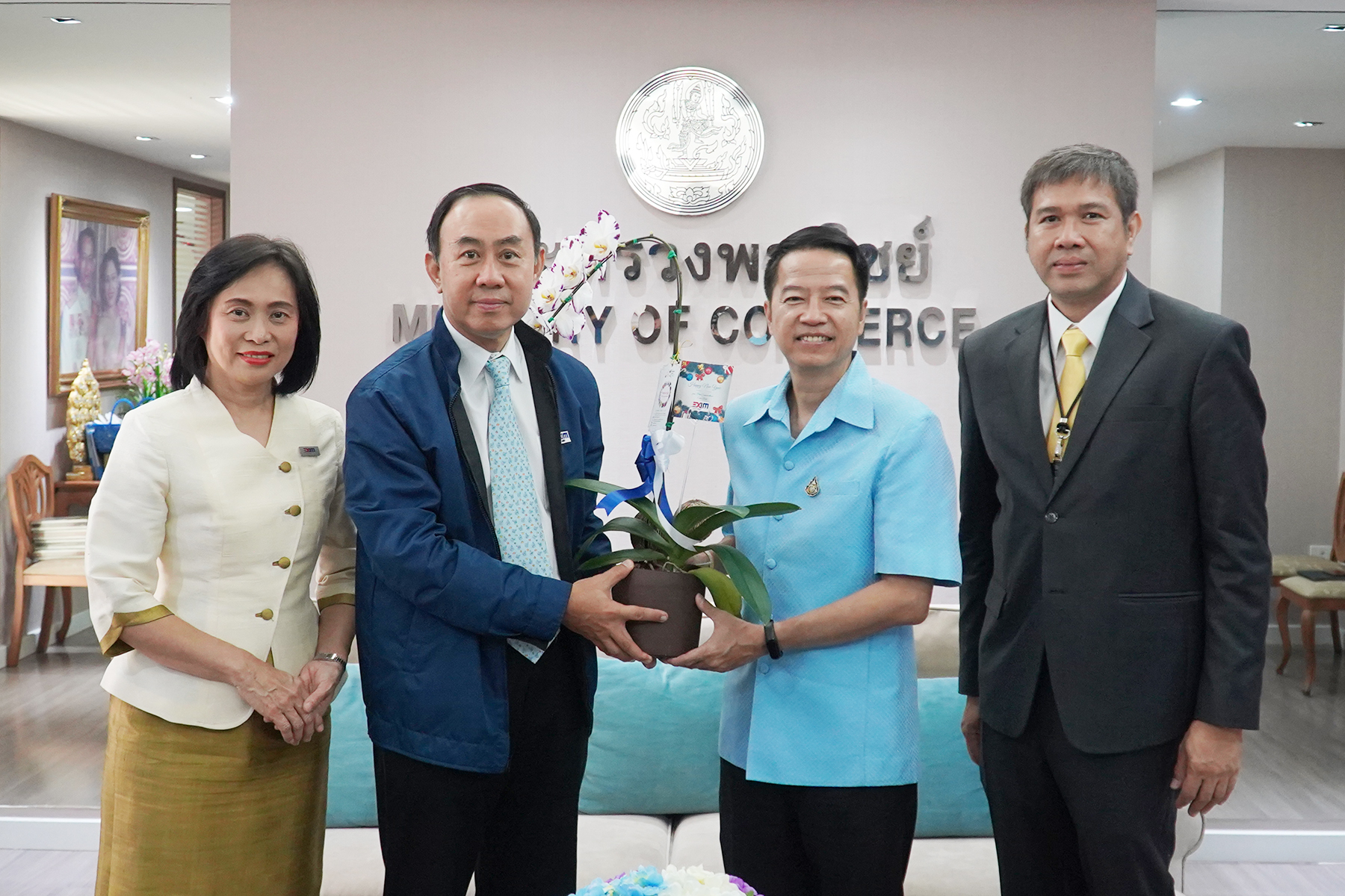 EXIM Thailand Visits Permanent Secretary of the Ministry of Commerce  to Extend New Year 2020 Greetings