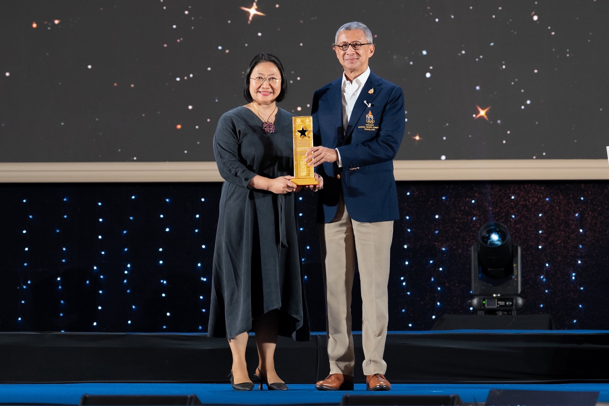 EXIM BANK ร่วมฉลองความสำเร็จทัพนักกีฬาทีมชาติไทย ในการแข่งขันกีฬาซีเกมส์ ครั้งที่ 33