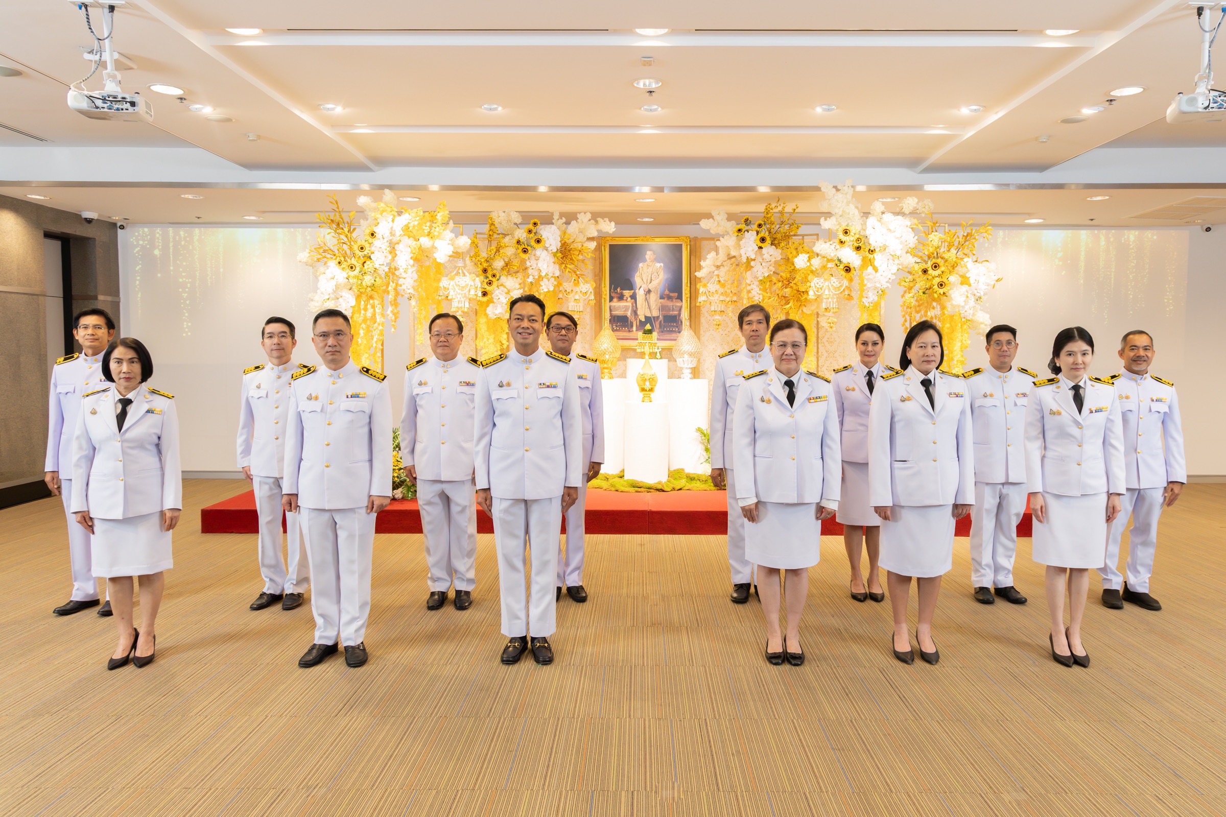EXIM Thailand Holds Ceremony to Offer Best Wishes and Take an Oath of Loyalty on Occasion of His Majesty The King’s 6th Cycle Birthday Anniversary