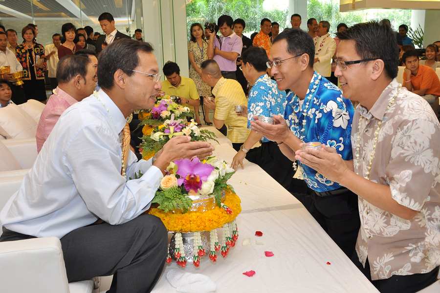 EXIM Thailand Joins MOF Songkran Ceremony 2011