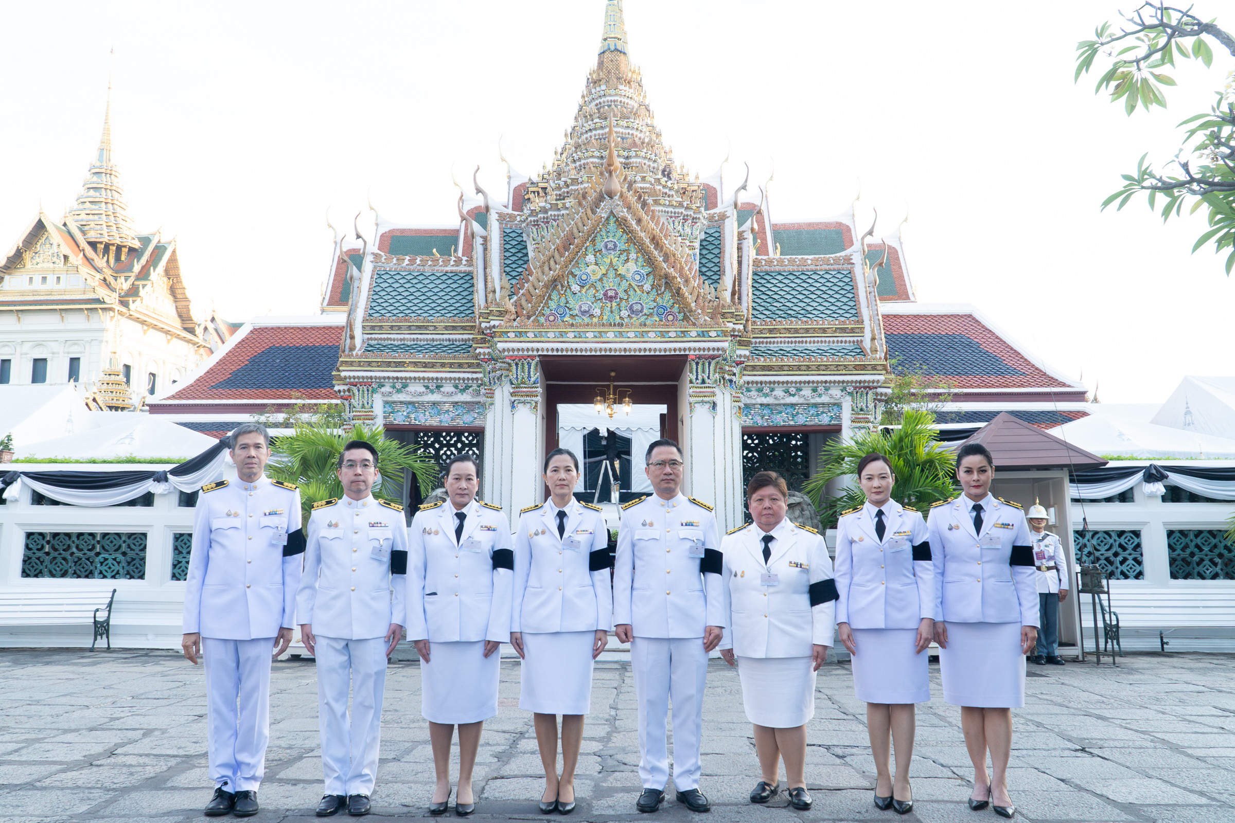 EXIM BANK ร่วมผลัดเวรเฝ้าฯ ในพระพิธีธรรมสวดพระอภิธรรมพระบรมศพ สมเด็จพระนางเจ้าสิริกิติ์ พระบรมราชินีนาถ พระบรมราชชนนีพันปีหลวง