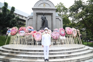 EXIM BANK ร่วมพิธีวางพวงมาลาถวายสักการะ พระบรมราชานุสาวรีย์พระบาทสมเด็จพระจุลจอมเกล้าเจ้าอยู่หัว เนื่องในวันปิยมหาราช