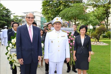 EXIM Thailand Pays Respect to King Rama V Statue on Chulalongkorn Day