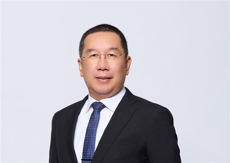 Mr. Peeraphan  Korthong