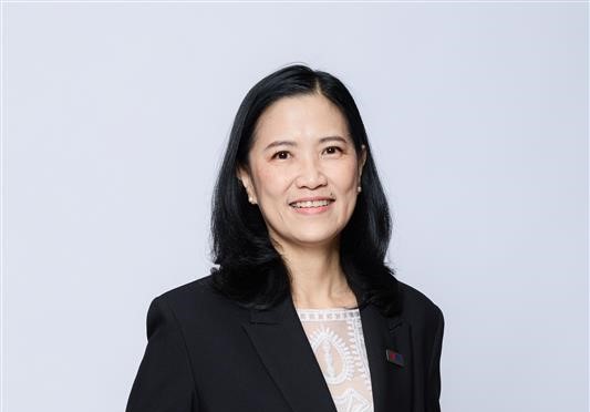 Miss Sanisa  Plangthrakul