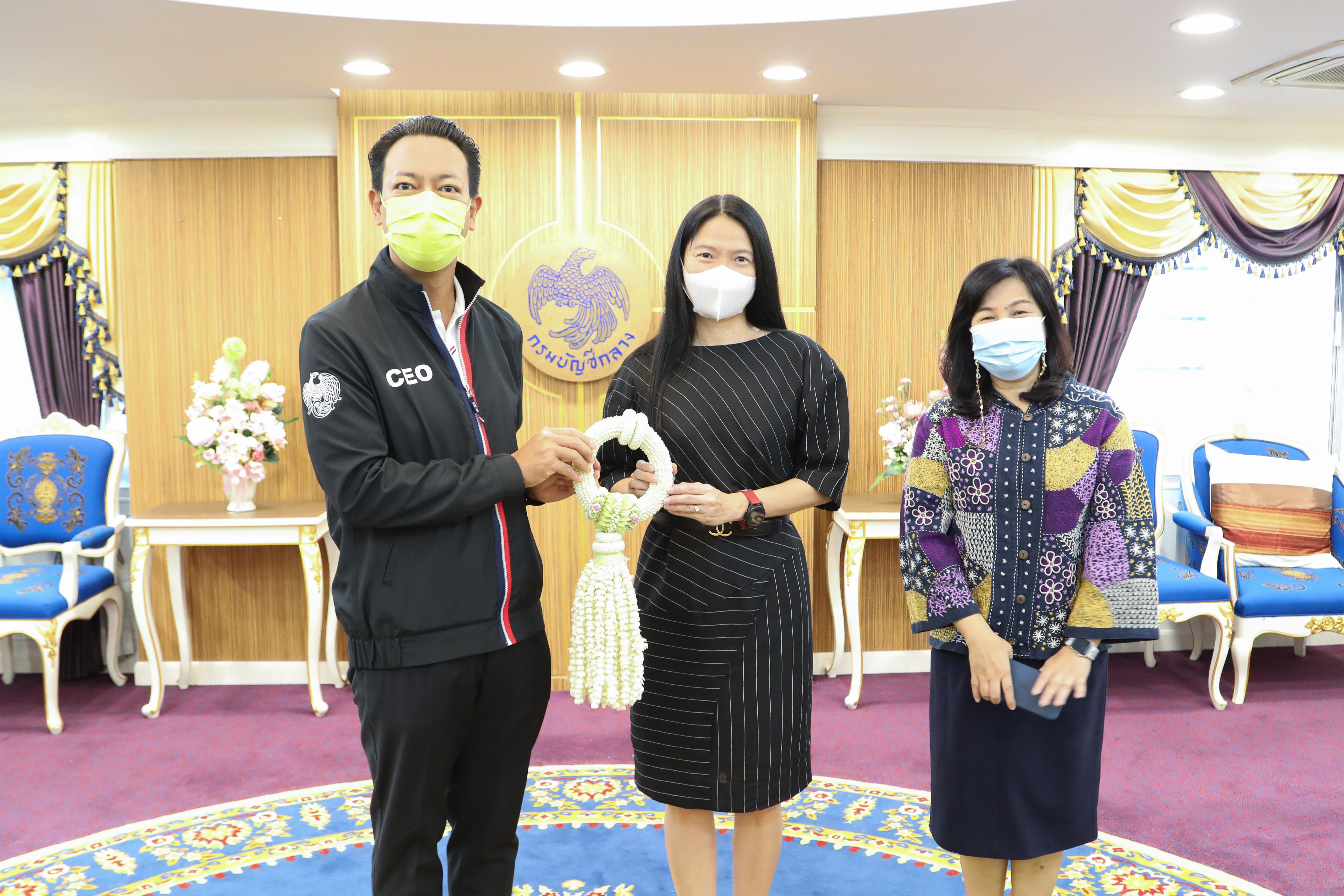EXIM Thailand Visits Comptroller-General to Extend New Year 2022 Greetings